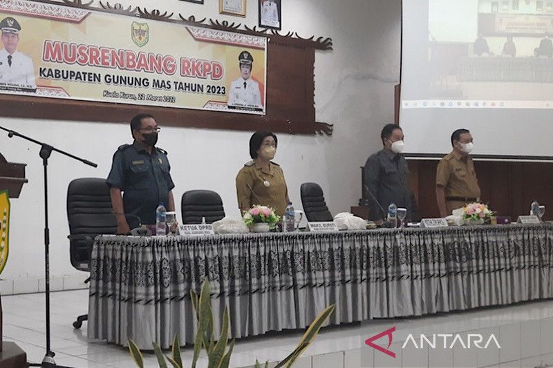 DPRD Gumas Sarankan Disdikpora Bina dan Latih Sekolah Isi Dapodik