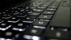 Cara Membuka Tombol Keyboard Laptop Terkunci - liputan6com