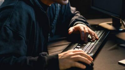 5 Cara Mengatasi Komputer CPU Hidup Tapi Monitor Tidak Menampilkan Gambar