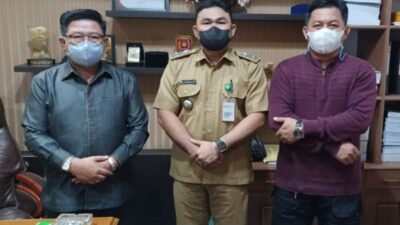 Masyarakat Bukit Santuai Mengadu ke DPRD Kotim Minta Perjuangkan Listrik