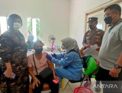 PT Rimau Bantu Percepatan Vaksinasi Lanjut Usia