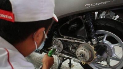 Cara Mendeteksi V-Belt Yang Sudah Aus Di Motor Matik