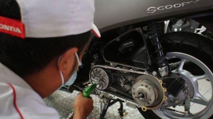 Cara Mendeteksi V-Belt Yang Sudah Aus Di Motor Matik