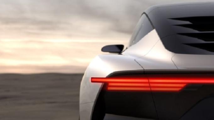 Mobil Listrik Sport DeLorean Siap Meluncur Agustus