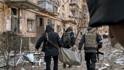 Warga Sipil Ukraina Beri Kue Yang Dilumuri Racun Untuk Tentara Rusia