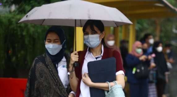 Ahli Sarankan Lebih Baik Memakai Masker Untuk Cegah Penularan Covid-19