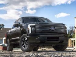 Ford Mulai Kirim Pikap Listrik F-150 Lightning Ke Pelanggan Pertamanya