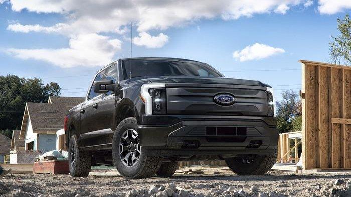 Ford Mulai Kirim Pikap Listrik F-150 Lightning Ke Pelanggan Pertamanya