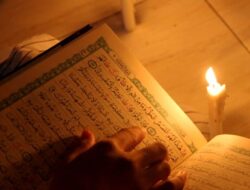 Surat Al-Kahfi Dalam Arab Dan Latin, Sunah Dibaca Tiap Jumat
