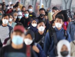 Warga Boleh Lepas Masker Tapi Satgas Ingatkan Pandemi Belum Berakhir