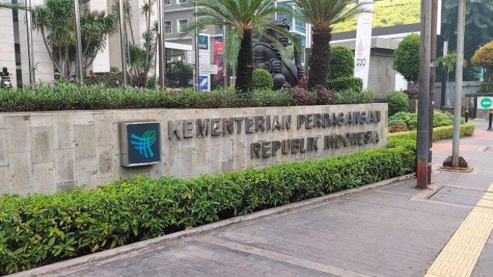 Jelang Reshuffle, Mendag Lutfi Belum Datang Ke Kantor Usai Dipanggil Jokowi