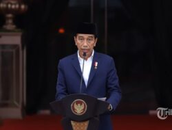 Jokowi Larang Direksi BUMN Menjadi Caleg Dan Pengurus Parpol Jokowi Larang Direksi BUMN Menjadi Caleg Dan Pengurus Parpol