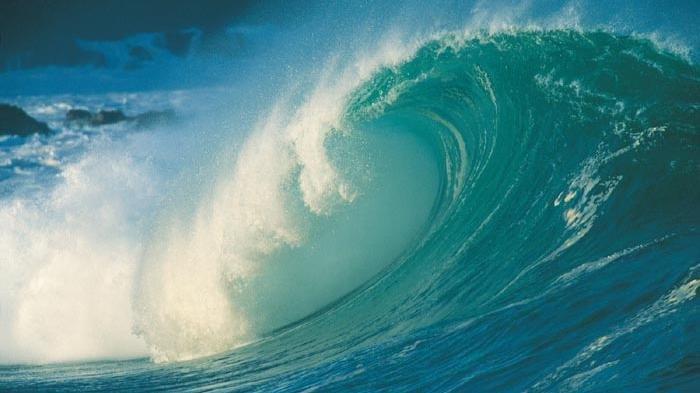 Delapan Warung Semi Permanen Di Pantai Depok Bantul Disapu Ombak Besar