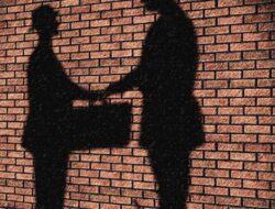 Dugaan Pungli, Pengusaha Tambang Polisikan Oknum Kades Di Situbondo