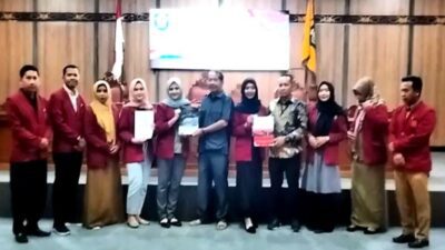 Mahasiswa STIH Sampit Sumbang Pemikiran Perda Perparkiran ke DPRD Kotim