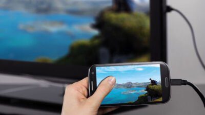 2 Cara Menyambungkan Hp Oppo Ke TV yang Wajib Dicoba