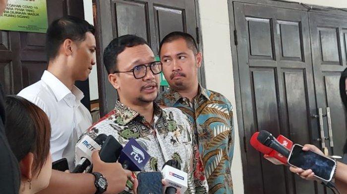 Divonis 1 Tahun Dan 8 Bulan, Keluarga Baiquni Wibowo Dan Arif Rachman Arifin Berharap Keduanya Bisa Bertugas Kembali Di Polri