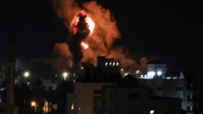 Israel Mengebom Gaza Sebagai Tanggapan Atas Roket Yang Ditembakkan Oleh Warga Palestina Selama Akhir Pekan