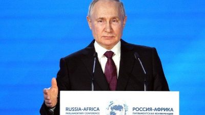 Balas Kiriman Uranium Inggris Ke Ukraina, Rusia Akan Tempatkan Senjata Nuklir Di Belarus