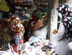 Kapolri Janji Usut Dan Tindak Tegas Pelaku Importir Pakaian Bekas Kapolri Janji Usut Dan Tindak Tegas Pelaku Importir Pakaian Bekas