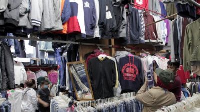 Mengenal Apa Itu Thrifting, Bisnis Pakaian Bekas Yang Dilarang Pemerintah