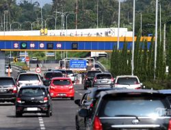 3 Cara Mudah Cek Tarif Tol Hanya Dengan Smartphone