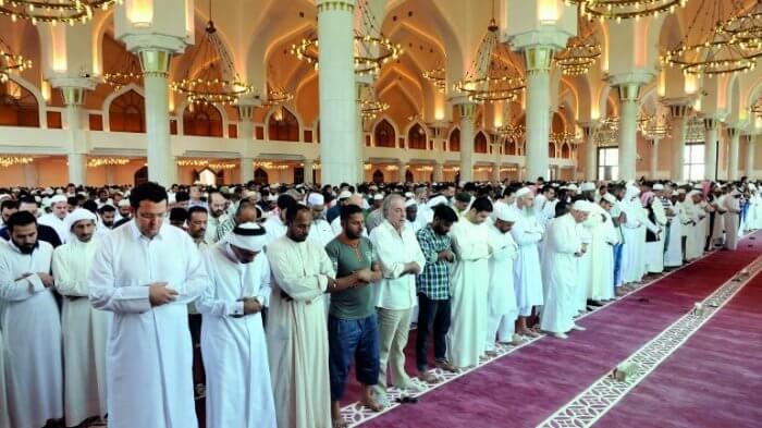 Bacaan Doa Niat Shalat Tarawih 8 Rekaat Beserta Tata Caranya, Bisa Dikerjakan Sendiri Atau Berjamaah