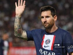 Nama Messi Menggema Di Camp Nou, Bukti Cinta Los Cules Kepada La Pulga Tak Hilang