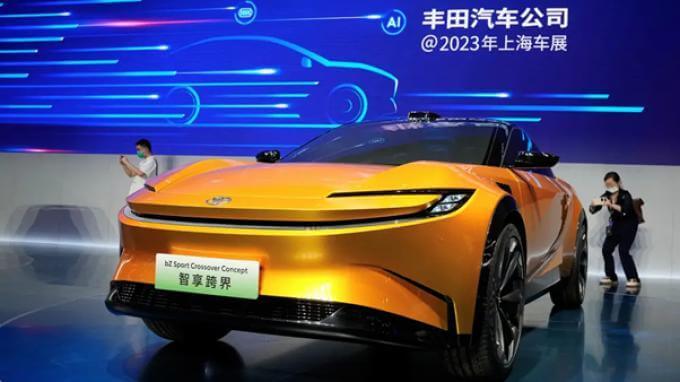 Toyota Perkenalkan 2 Prototipe Mobil Listrik Untuk Pasar China