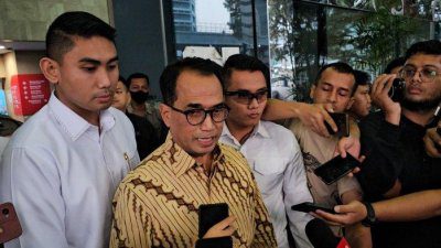 10 Jam Diperiksa Penyidik KPK Kasus Rel Kereta Api, Menhub Budi Tegas Dukung Pemberantasan Korupsi