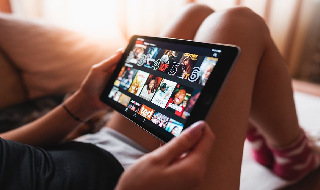 6 Aplikasi Nonton Film Gratis dan Legal yang Aman untuk Menikmati Hiburan di Rumah