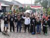 Gardu Ganjar Banten Menggelar Fogging Dan Kerja Bakti Untuk Mendorong Kesadaran Lingkungan Di Kabupaten Serang